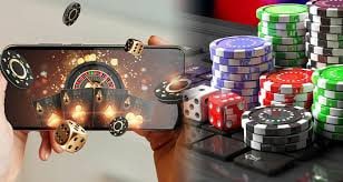 Filipino player browsing kingjl slots on Android smartphone browser